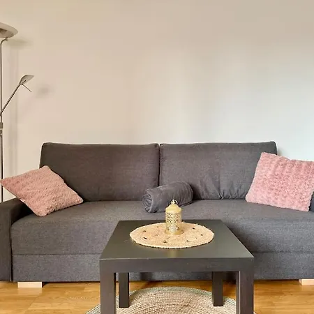 Apartamento Happy Near Airport & Free Parking *